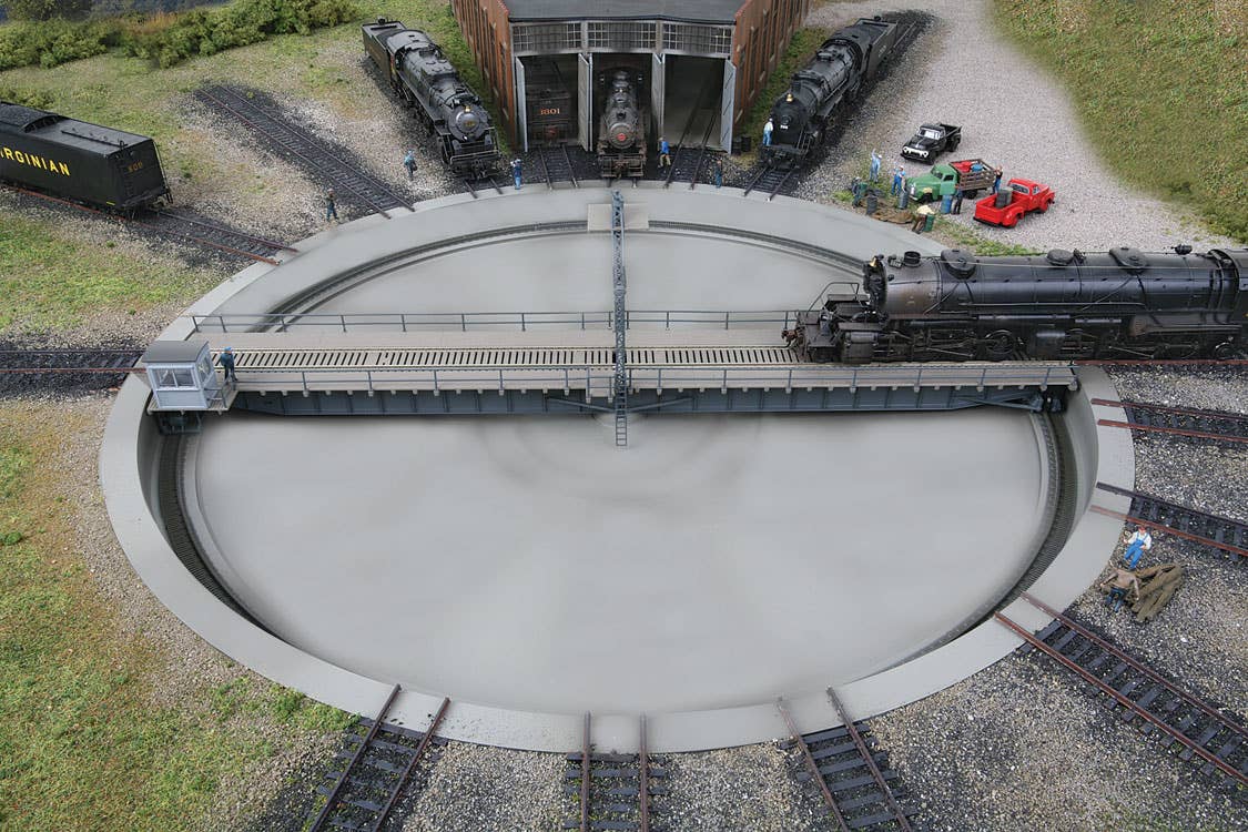 Walthers Cornerstone 2859 HO Scale Motorized 130' Turntable DC/DCC - Assembled - 19-1/8" 47.8cm Overall Diameter