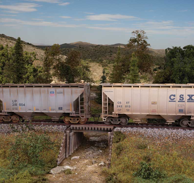 Walthers Cornerstone 4528 HO Scale Short-Beam Bridge - Kit