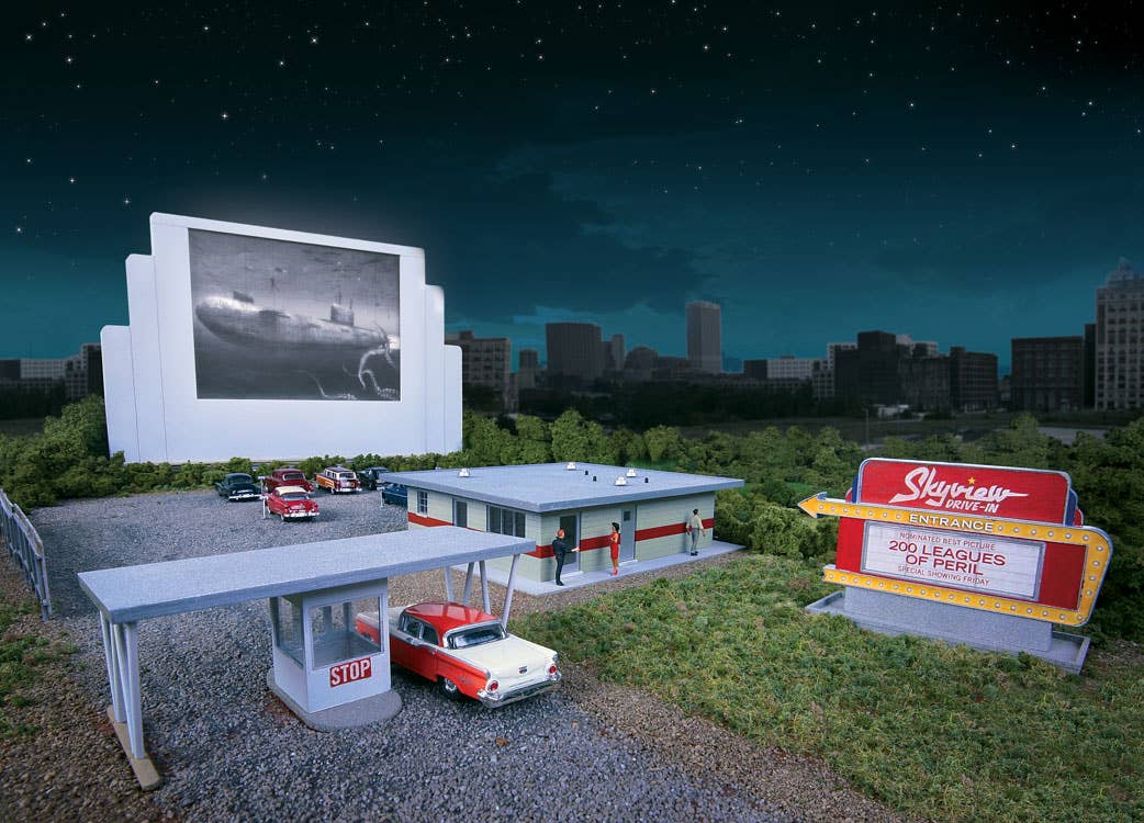 Walthers Cornerstone 3478 HO Scale Skyview Drive-In Theater - Kit - Screen Holds Most 7" Tablets (7-7/8 x 5-5/16 x 9/32 to 15/32")