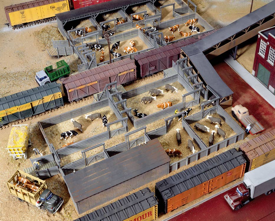 Walthers Cornerstone 3047 HO Scale Stock Yards - 2 Pens - Kit - 9 x 7" 22.9 x 17.8cm
