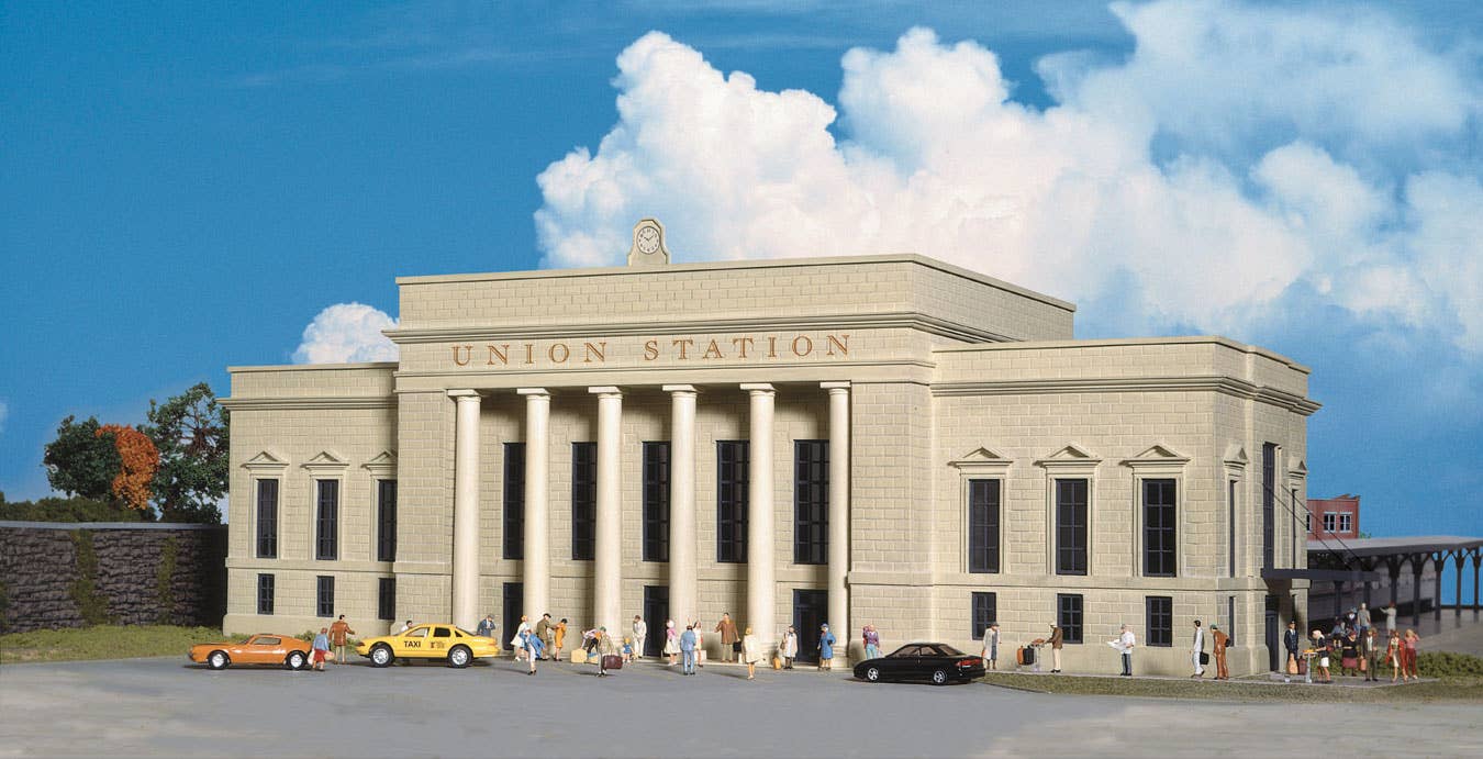 Walthers Cornerstone 3094 HO Scale Union Station - Kit - 19-3/4 x 8-1/4 x 7" 49.3 x 20.6 x 17.5cm