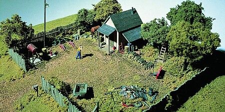 Woodland Scenics S130 HO Scale Smiley's Tow Service Complete Scene Kit