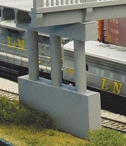 Rix Products 150 N Scale Highway Overpass Pier