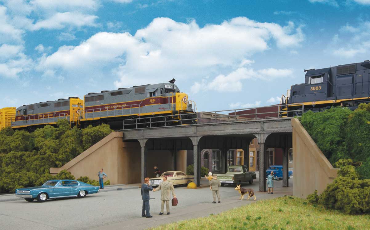 Walthers Cornerstone 4561 HO Scale Urban Steel Overpass - Kit