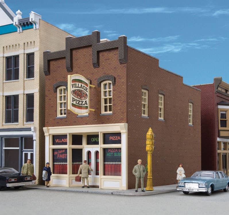 Walthers Cornerstone 3469 HO Scale Village Pizza - Kit - 3-1/8 x 5-1/2 x 4-3/4" 7.9 x 13.9 x 12cm