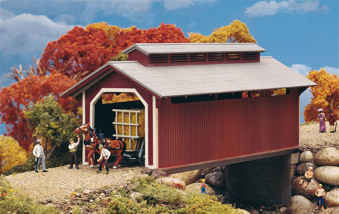 Walthers Cornerstone 3652 HO Scale Willow Glen Covered Bridge - Kit - 8-1/2 x 3-1/2 x 3-1/2" 21.2 x 8.7 x 8.7cm (At Roof)