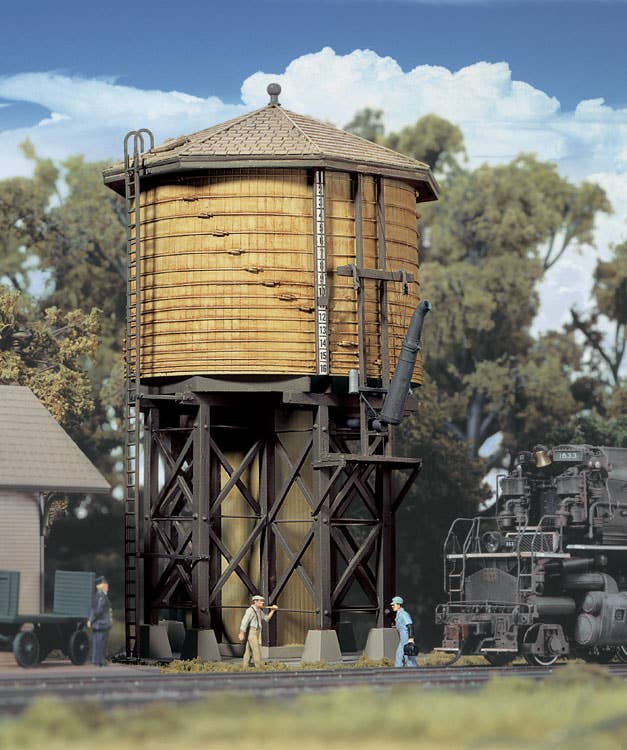 Walthers Cornerstone 2813 HO Scale Wood Water Tank - Built-ups - Assembled - Yellow Ochre - 3-1/2 x 3-7/8 x 6-5/8" 8.7 x 9.6 x 16.5cm